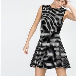 Zara Black+white patterned fit flare dress